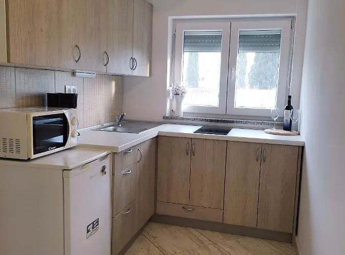 Appartement Three Lions Number 2 *