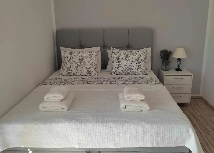 Appartement Three Lions Number 2 *