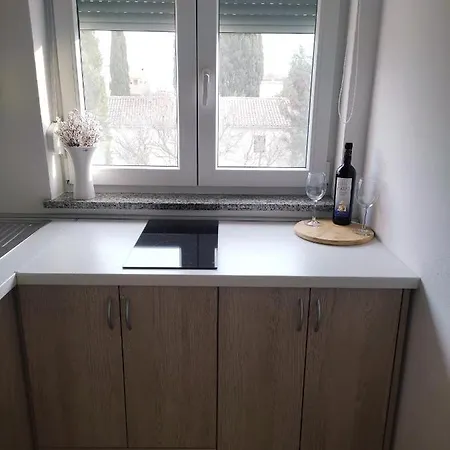 Three Lions Number 2 Póla